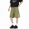 Pantalones de Cinco Puntos para Adolescentes Hombres Verano 2025 Rayados Por Encima de la Rodilla Ropa Exterior Seda de Hielo Secado Rápido Deportivos Casuales