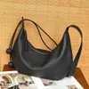 Couro Genuíno Mais Vendido Nova Bolsa Feminina TOGO Couro Bovino Camada Superior Bolsa Meia-Lua Moda Feminina Bolsa de Ombro Único Bolsa de Axila Bolsa para o Dia a Dia Bolsa Bolinho