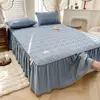 Saia de cama acolchoada impermeável Classe A, peça única, novo modelo 2025, esconde imperfeições na bainha, capa de cama à prova de urina, protetor de colchão