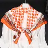 Bufanda de seda retro europea y americana con estampado de lunares, pañuelo cuadrado de 90 cm, pañuelo de cabeza de alta gama, chal versátil nuevo de comercio exterior