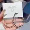 Moda Europea y Americana Pendientes Exagerados con Forma de Diamante Grande para Mujer ~ Nuevo Estilo Fresco Tendencia de Pendientes Metálicos