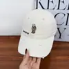 Gorra de Béisbol Bordada de Oso para Mujer, Estilo Coreano Primavera y Otoño, Versátil Casual Ala Ancha, Adelgazante de Rostro, Gorra Suave con Visera de Pato para Hombre
