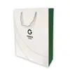 Sacos de papel atacado com padrões de logotipo impressos, sacolas de presente publicitárias, sacolas de papel impressas para lojas de roupas, sacolas de mão