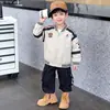 Chaqueta de Primavera y Otoño para Niños Estilo Coreano Infantil Guapo Moderna Casual Cardigan para Bebés y Niños Pequeños Rudo Guapo Top Comercio Exterior