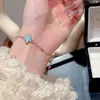 Pulsera de Flor de Cuatro Hojas, Lujo Ligero, Nicho, Inspirada en Chanel, Diseño de Alta Gama, Exquisita y de Moda, Pulsera de Diseño Elegante