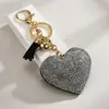Novo Chaveiro da Moda Celebridade da Internet em Formato de Coração Pingente de Couro Veludo Coreano Chaveiro com Strass Coração Presente para Amantes Venda por Atacado