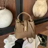 Bolso Cubo de Mano de Nicho Francés para Mujer 2026 Nuevo Retro para el Trabajo Bolso de Hombro Único Bolso Cruzado de Nicho para Oficinista