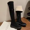 Botas de Caballero de Cuero Gamuzado Hacia Afuera Suela Plana 2026 Tendencia de Temperamento Nuevo Estilo de Otoño Botas de Nieve de Terciopelo Gruesas Versátiles de Caña Alta para Mujer