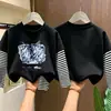 Camiseta infantil para otoño, top de algodón puro para niños, camiseta de manga larga tipo dos piezas falsas, ropa infantil de otoño, nuevo estilo casual 2026