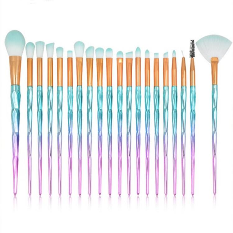 18927114669_136797492