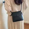 Bolsa Transversal de Ombro Único Moda Verão Nova Transfronteiriça Textura Casual Bolsa Simples Design de Nicho Bolsa Quadrada Pequena Feminina