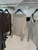 [Recomendação em Destaque] Yuran 26 Novo Estilo de Início de Primavera Amigo da Pele Lã Tencel Multiuso Caimento Solto Manga Longa Camisa de Tricô