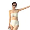 Biquíni Feminino Duas Peças Cor Sólida Novo Estilo Japonês e Coreano com Top de Um Ombro e Calcinha de Cintura Alta para Seios Pequenos, Adequado para Férias em Fontes Termais