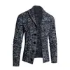 Suéter Cardigan Transfronteiriço 2026 Novo Masculino com Gola Convertível, Estilo Europeu e Americano Moderno, Tricô de Manga Longa para Jovens Homens
