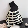 Bolsa de Tricô Outono e Inverno Nova Bolsa de Mão Bolsa Transversal Bolsa Colete Bolsa de Mão de Nicho Bolsa de Presente de Mão Bolsa de Tricô