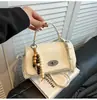 Bolsa de Mão de Luxo Transfronteiriça Bolsa Sela para Mulheres 2025 Nova Tendência Outono e Inverno Luxo Leve Design de Nicho Bolsa Transversal para o Dia a Dia