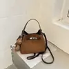 Bolso de Mano de Gamuza y Terciopelo de Moda Otoño Invierno Bolso Cubo Bolso de Hombro para Mujer Nuevo Elegante Versátil para el Trabajo Bolso de Hombro Cruzado