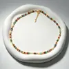 Colar de Pedras Naturais Coloridas com Pérolas de Água Doce em Formato de Arroz e Contas de Vidro Coloridas Dopamina, Toque de Luxo para Mulheres, Gargantilha para Primavera e Verão