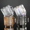 Stock de fábrica taza pequeña fresca para el hogar taza de barra vertical taza de café taza taza de jugo taza de leche taza con patrón vertical y asa