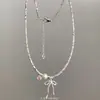Exquisito Collar Rosa Estilo Hada de Vals con un Diseño de Nicho de Lujo Ligero, Versátil y Favorecedor, Adecuado para Todos los Tipos de Piel