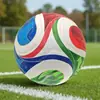 Novo Modelo Bola de Futebol Copa do Mundo 2026 EUA-Canadá-México, Tamanho 5 Laminada, Tamanho 4 Adesiva, Tamanho 3 PU Costurada à Máquina Bola de Futebol PVC Atacado