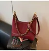 Bolso de Axila Personalizado para Mujer 2026 Nuevo Bolso de Hombro de Gamuza Otoño Vintage Bolso Cruzado Tipo Cubo para el Trabajo