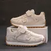 Zapatos para Niñas 2026 Primavera y Otoño Nuevas Zapatillas Florales Superficie de Cuero para Bebé Zapatos Casuales Antideslizantes de Suela Suave para Niñas Pequeñas