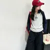 Conjunto Casual de Outono para Meninas 2026 Nova Moda Primavera-Outono Moletom com Gola Reversível e Calça Wide Leg Conjunto de Duas Peças