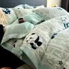 2026 Nuevo Juego de Cama de Leche Espesa de Invierno de Cuatro Piezas Funda de Edredón Gruesa y Cálida Juego de Sábanas de Tres Piezas Suministros