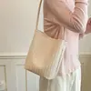 Bolso Cubo Tejido Súper Caliente para Mujer 2026 Nuevo Verano Retro Versátil Bolso de Hombro Bolso de Axila Bolso para el Trabajo y el Trayecto