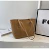 Bolso Tote Tejido de Gran Capacidad para Mujer 2024 Nueva Moda Explosiva Bolso de Hombro Textura Simple Bolso para Ir al Trabajo