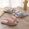 Chinelo de Casa Listrado de Algodão e Linho para Homens e Mulheres, Para o Ano Todo, Chinelos Antiderrapantes e Respiráveis no Atacado