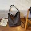 Bolsa Transversal de Couro de Alta Qualidade Estampada de Leopardo para Axila Feminina 2026 Nova Versátil Moda Bolsa Saco Simples Bolsa Transversal de Ombro Único