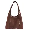 Yuezi 2026 Principios de Otoño Nuevo Bolso de Hombro Único Retro con Remaches Bolso de Motocicleta de Moda Bolso Tote Simple de Gran Capacidad