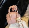 Bolso Pequeño de Nicho de Moda para Mujer 2025 Nuevo Bolso de Hombro Portátil Elegante Combinable Bolso Cruzado de Textura de Alta Gama a la Moda