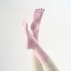 Meias de Yoga Atacado Transfronteiriço Cor Sólida Meias de Cinco Dedos Profissional Antiderrapante Pilates Fitness Meias de Cano Médio Meias de Cano Alto Absorventes de Suor