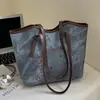 Bolso Grande Cruzado de Hombro de Alta Gama para Mujer, Nuevo Modelo 2025, Gran Capacidad, Versátil para el Trabajo, Bolso Tote con Diseño de Nicho