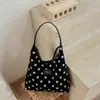 Bolsa Feminina Simples de Grande Capacidade Casual 2026 Novo Outono Início Bolsa de Ombro Leve para o Dia a Dia Bolsa Tote de Bolinhas Bolsa de Ombro