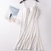 Camisola de Modal com Bojo e Alça Fina Feminina Tamanho Grande Solta Sem Atrito Sutiã Embutido Comprimento Médio Saiote Base para Casa para o Verão