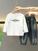 7057 traje de mezclilla para niños primavera y otoño 2025 nuevo coreano infantil fresco guapo callejero tres piezas ropa de bebé