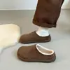 Zapatos de algodón con tacón de plataforma de patata pequeña de suela gruesa, media bota, nuevos de invierno 2026, retro, puntera cerrada, slip-on, cálidos, forrados de felpa.