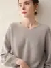 Suéter de cachemira pura sin costuras con cuello en V estilo perezoso para mujer, otoño e invierno, tejido inverso, mangas de farol, suéter de punto, top de abrigo para ir al trabajo