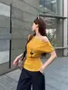 Design casual coreano senso de nicho único camiseta feminina de manga curta de um ombro verão versátil acinturada slim fit ombro a ombro top