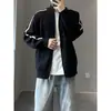 Chaqueta casual para hombre con cuello alto, cierre de cremallera, diseño de cinta lateral de rayas, corte holgado, adelgazante, chaqueta de moda estilo coreano