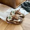 Zapatillas de Entrenamiento Alemanas con Estampado de Leopardo para Niños Otoño Nuevo Estilo Zapatillas Deportivas para Niñas Suela Suave Antideslizantes Zapatos para Niños de 6 a 12 Años Superficie de Cuero Zapatos Casuales