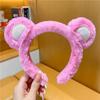 Tiara de urso morango fofa adorno de cabeça feminino outono e inverno pelúcia lavagem de rosto grampo de cabelo antiderrapante tiara de apertar cabelo para todas as ocasiões prendedor de cabelo