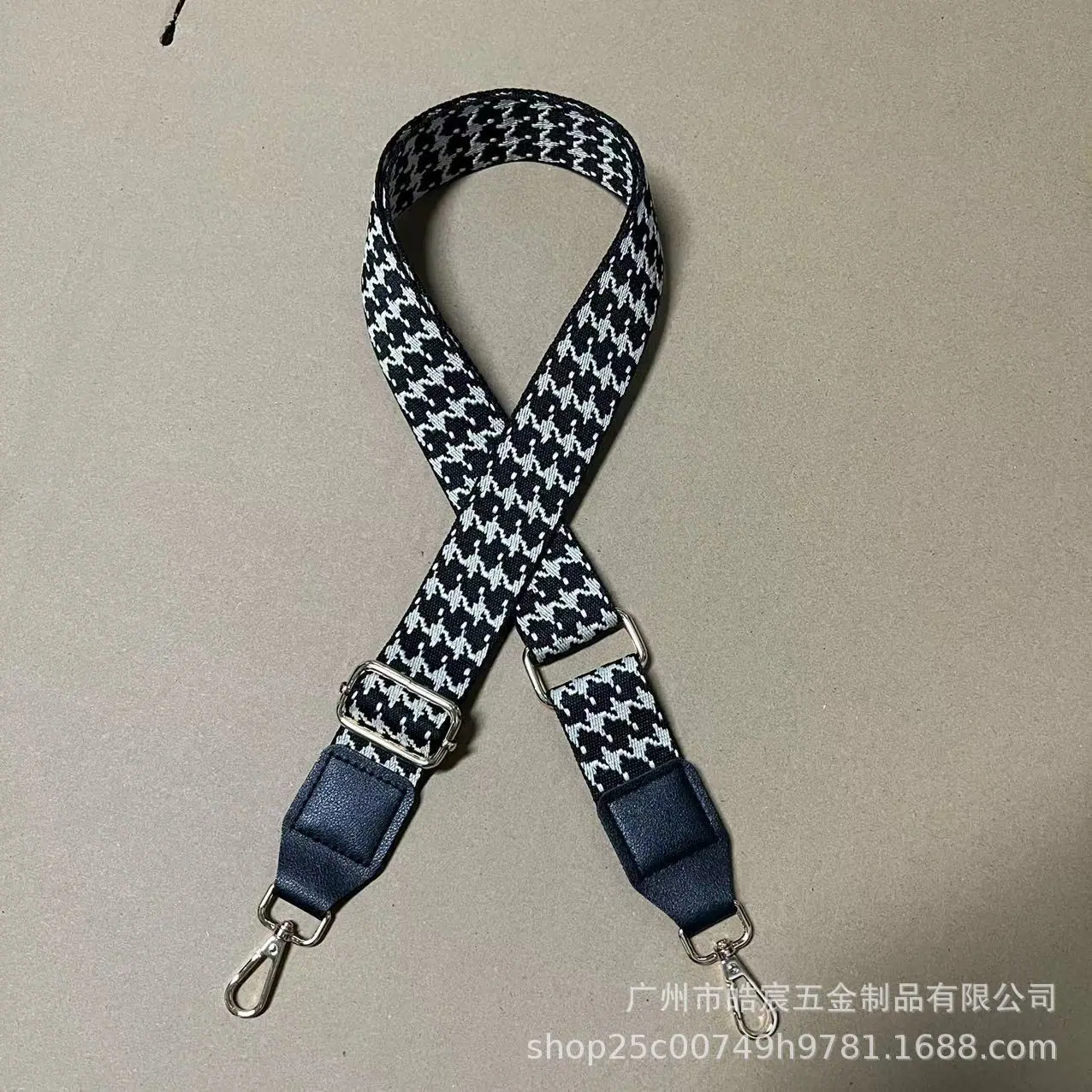 3.8黑米小千鸟格-黑皮.jpg