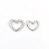 Venta caliente transfronteriza de colgante de corazón de acero de titanio en oro de 18 quilates al vacío con alambre trenzado estéreo, accesorios de joyería DIY para el amor al por mayor