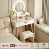 Quarto Estilo Creme Apartamento Pequeno Modelo Novo Economia de Espaço Simples Penteadeira Bancada Pequena de Maquiagem