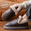 Pantuflas de algodón de invierno para hombre, talla grande, estilo nuevo 2026, para uso en interiores, antideslizantes, cálidas y con suela gruesa forrada de felpa